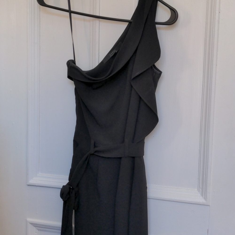 Guess off shoulder black jumper